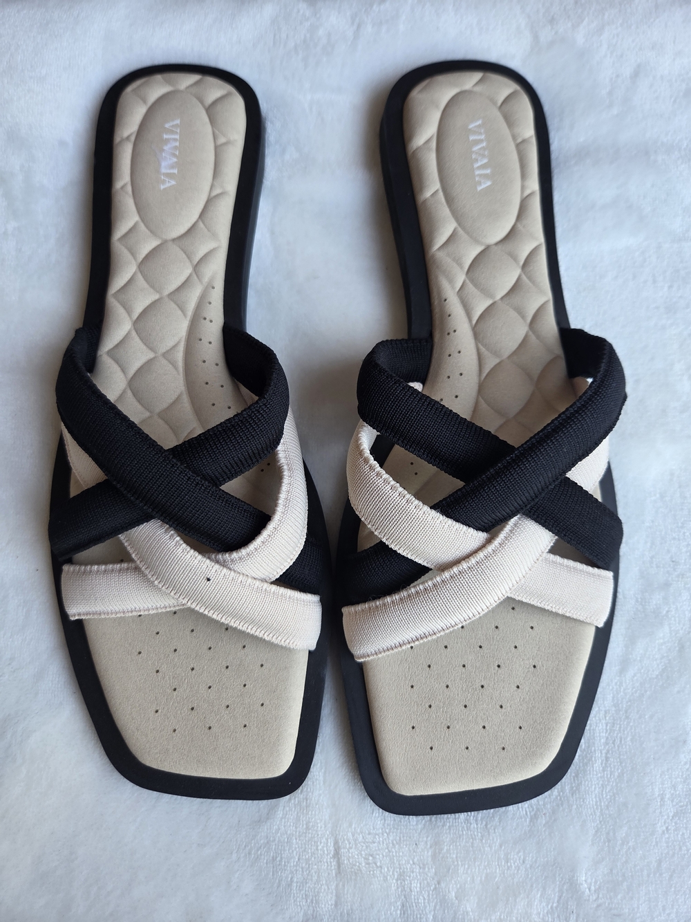VIVAIA Black Cream Knit Criss Cross Slide Sandals EU 43 US 11 Cushioned Comfort - Picture 3 of 7